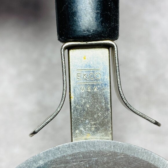 Vintage EKCO USA Pizza Cutter 8" Stainless Steel Blade & Black Handle - Picture 2 of 10